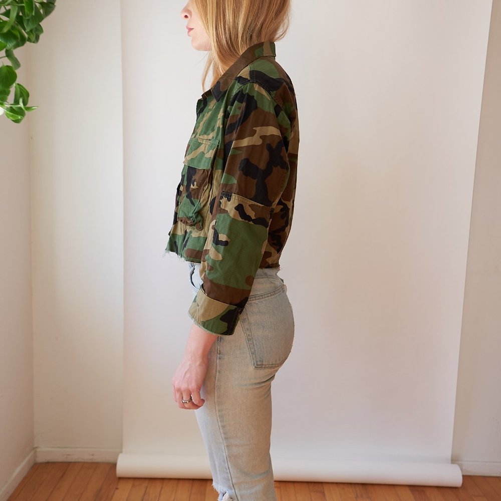 Cropped camo jacket (authentic!)